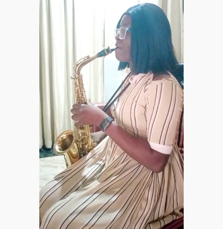 Vibes Web3 Music Competition Week 38 || SAXOPHONE COVER of (I GIVE YOU MY HEART) by HILLSONG.