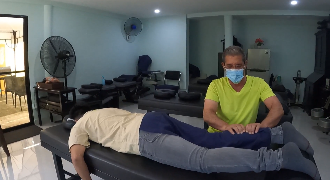 My First Chiropractic Experience at Medellin Pain Relief - 3speak ...