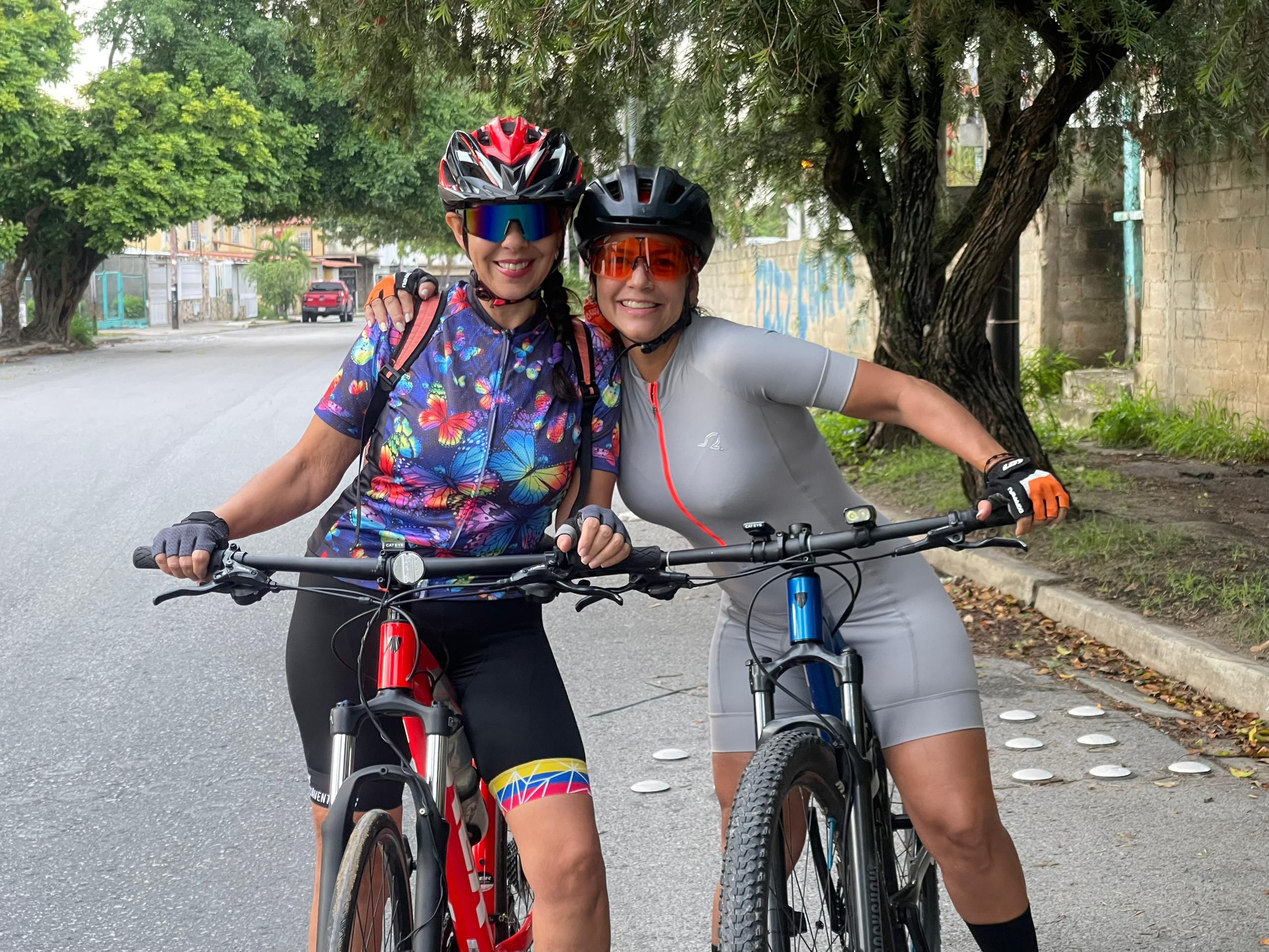 aventurerasbike 3Speak Podcast